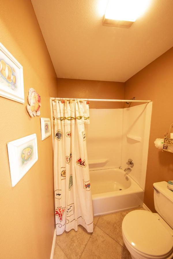 Relax At Our Beach Haven - Pet Friendly 加尔维斯敦 外观 照片